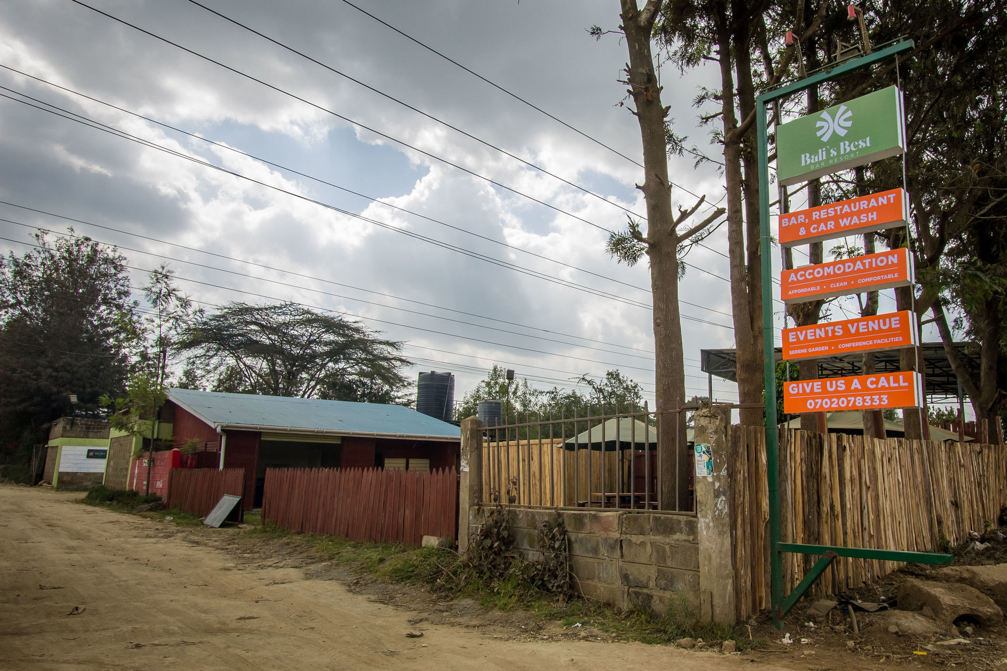 Balis Best Bar & Resort Langata Exterior photo