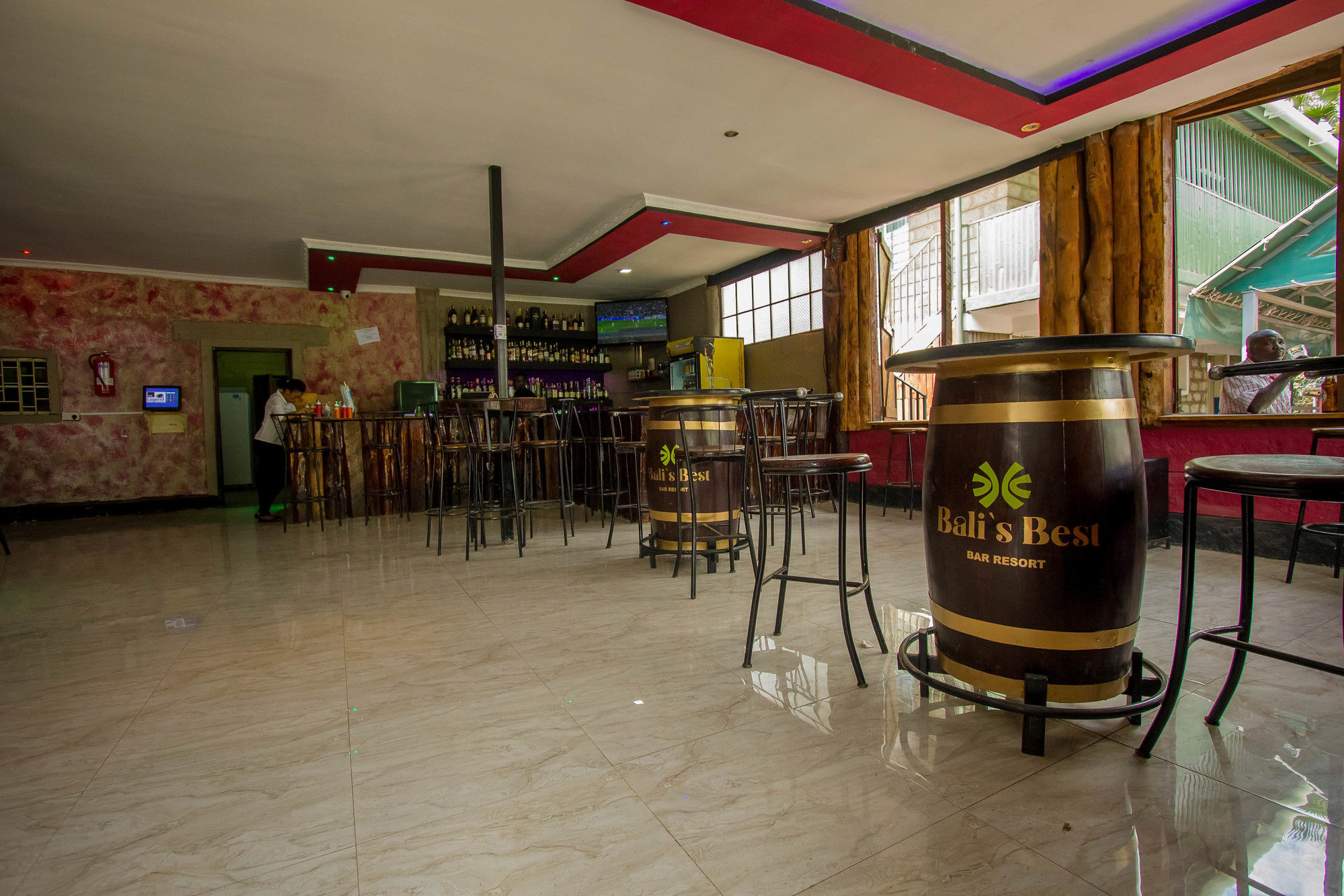 Balis Best Bar & Resort Langata Exterior photo